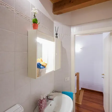 Pink Paradise Daire *