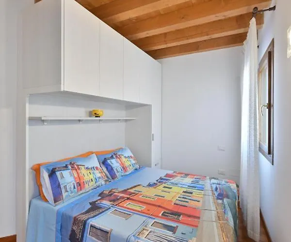 Pink Paradise * Μπουράνο